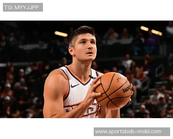 格雷森阿伦谈首节扣篮时关注文班位置的重要性与策略分析